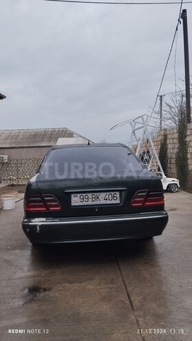 Mercedes E 220 d 2000, 412,000 km - 2.2 л - Sumqayıt