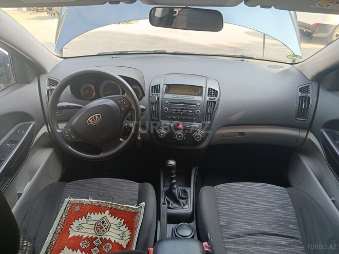 Kia  2008, 282,558 km - 1.4 l - Bakı