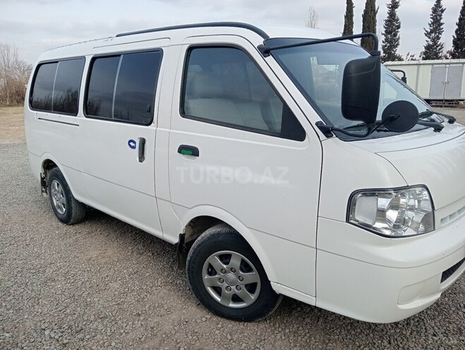 Kia Pregio 2004, 238,000 km - 2.7 л - Salyan