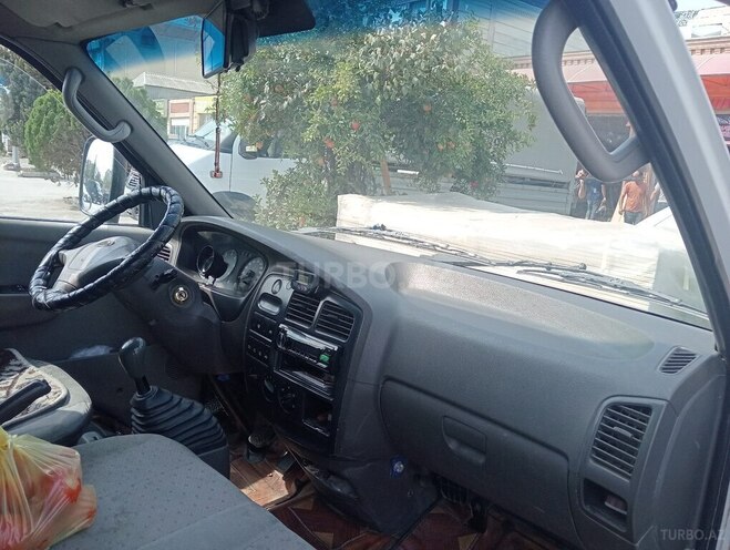 Kia Pregio 2004, 238,000 km - 2.7 л - Salyan