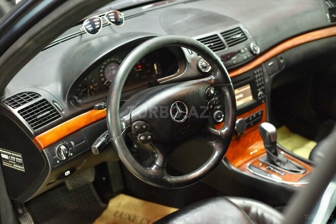 Mercedes E 220 d 2009, 202,673 km - 2.2 l - Sumqayıt