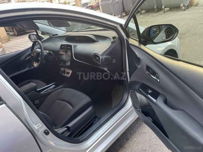 Toyota Prius 2017, 50,000 km - 1.8 l - Bakı