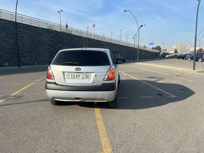 Kia Rio 2006, 280,000 km - 1.4 l - Bakı