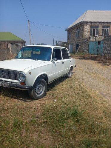 LADA (VAZ) 21011 1981, 83,000 km - 1.3 л - Tovuz