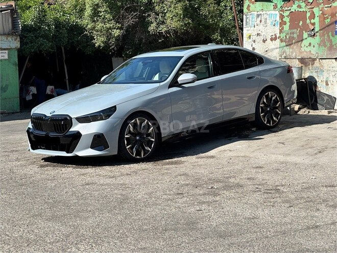 BMW i5 2024, 3,500 km - 0.0 l - Bakı