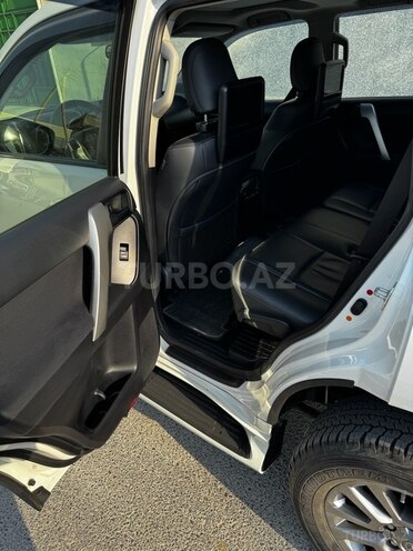 Toyota Land Cruiser Prado 2015, 95,000 km - 2.7 л - Bakı