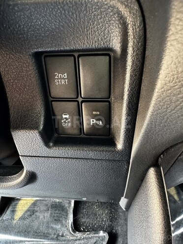 Toyota Land Cruiser Prado 2015, 95,000 km - 2.7 л - Bakı