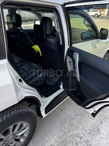 Toyota Land Cruiser Prado 2015, 95,000 km - 2.7 л - Bakı