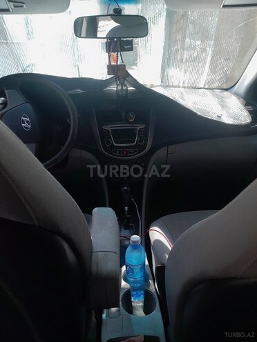 Hyundai Accent 2015, 243,000 km - 1.6 l - Bakı