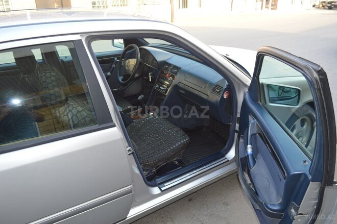 Mercedes C 200 1998, 472,000 km - 2.0 л - Balakən