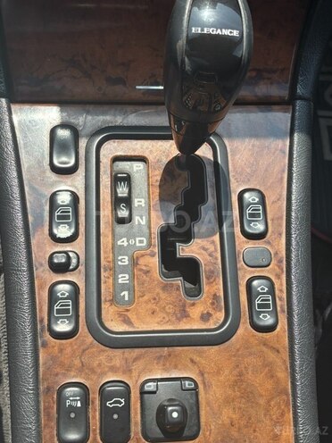 Mercedes E 240 1999, 310,000 km - 2.4 л - Sumqayıt
