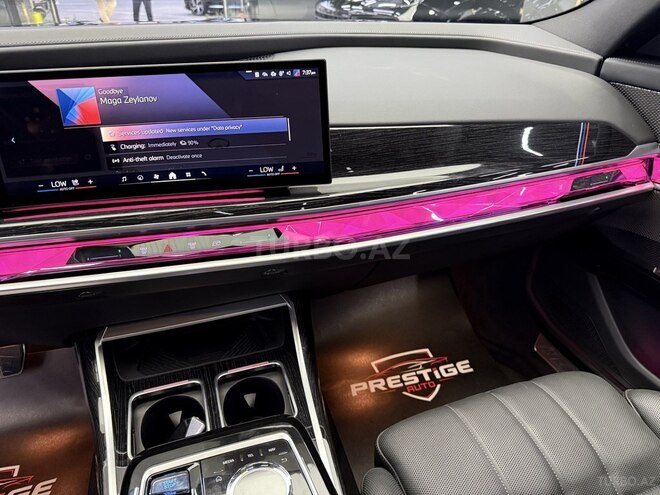 BMW i7 2023, 18,000 km - 0.0 l - Bakı