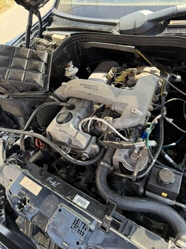 Mercedes C 220 d 1995, 326,000 km - 2.2 л - Bakı