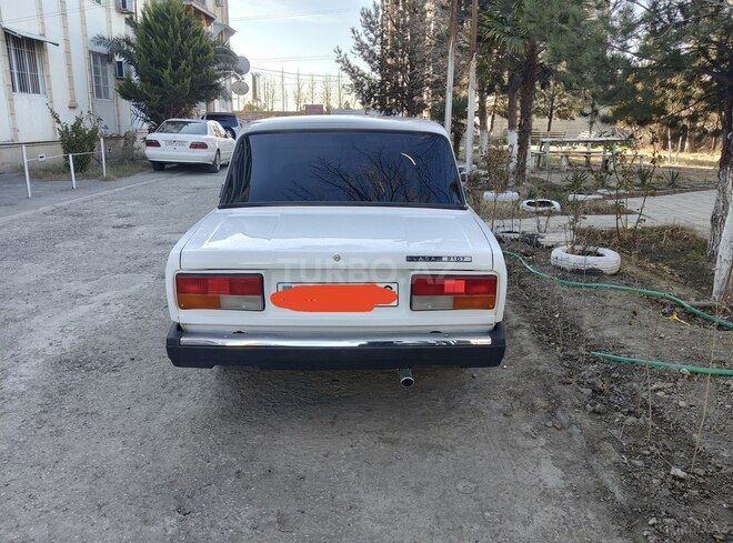 LADA (VAZ) 2107 2010, 28,355 km - 1.6 l - Yevlax
