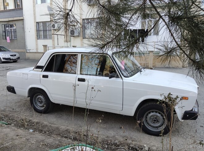 LADA (VAZ) 2107 2010, 28,355 km - 1.6 l - Yevlax