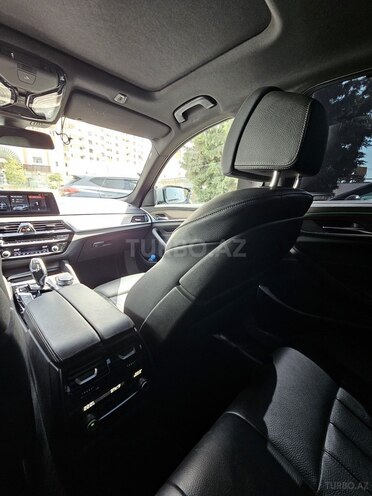 BMW 520 2017, 135,000 km - 2.0 l - Bakı