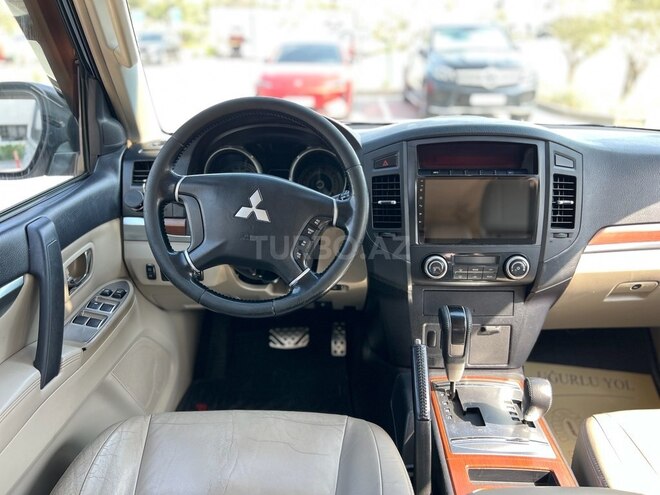 Mitsubishi Pajero 2007, 207,000 km - 3.0 l - Bakı