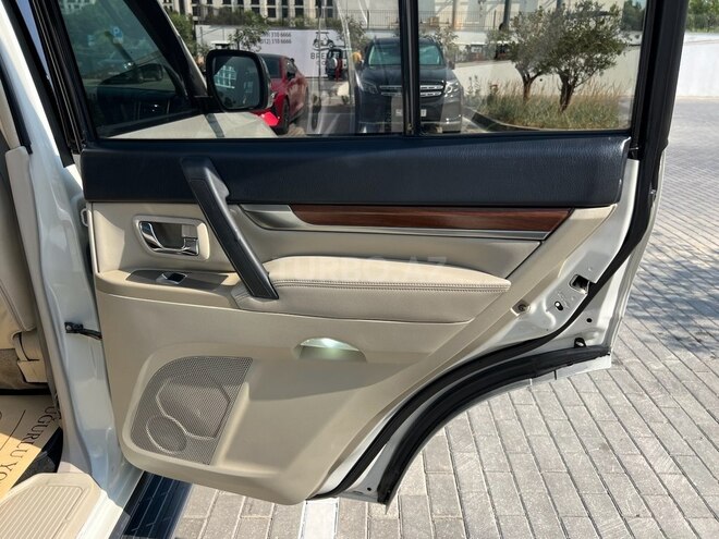 Mitsubishi Pajero 2007, 207,000 km - 3.0 l - Bakı