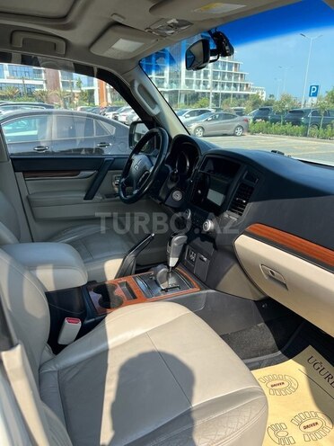 Mitsubishi Pajero 2007, 207,000 km - 3.0 l - Bakı