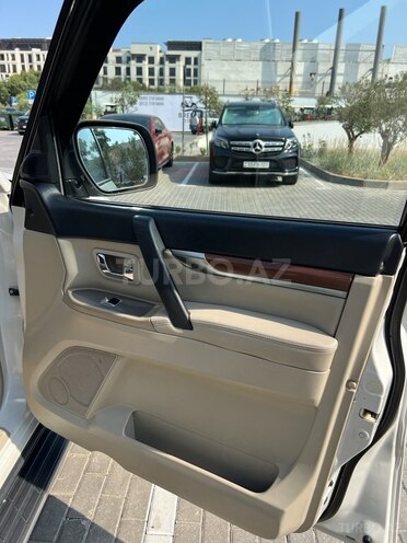 Mitsubishi Pajero 2007, 207,000 km - 3.0 l - Bakı