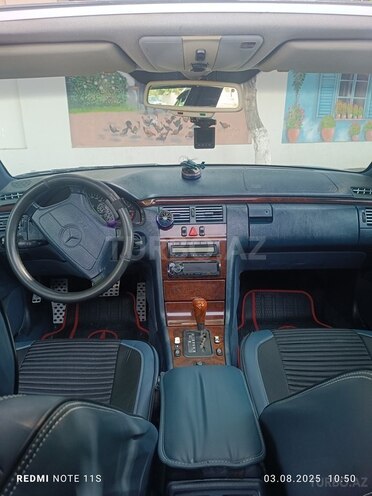 Mercedes E 230 1995, 374,000 km - 2.3 l - Quba