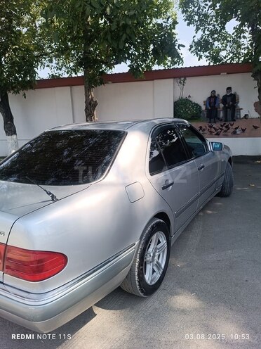 Mercedes E 230 1995, 374,000 km - 2.3 l - Quba