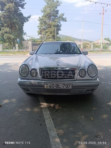 Mercedes E 230 1995, 374,000 km - 2.3 l - Quba