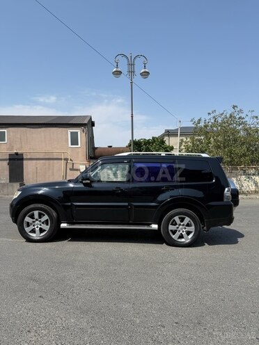 Mitsubishi Pajero 2008, 320,000 km - 3.2 л - Bakı