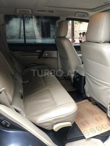 Mitsubishi Pajero 2007, 390,000 km - 3.0 л - Bakı