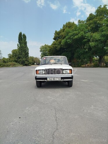 LADA (VAZ) 2107 2005, 79,000 km - 1.6 l - Qax