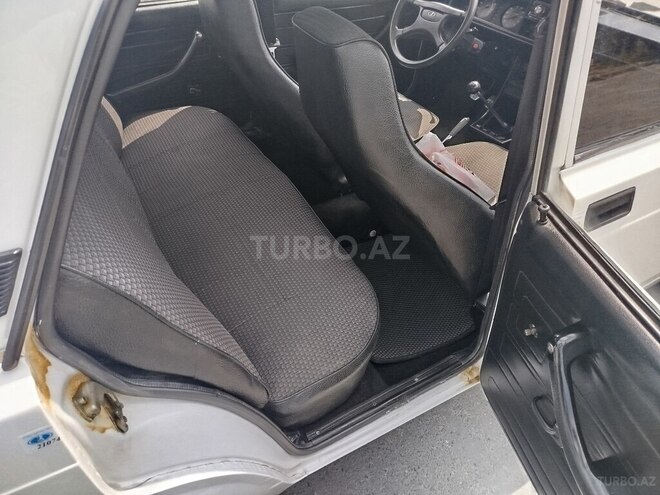 LADA (VAZ) 2107 2005, 79,000 km - 1.6 l - Qax
