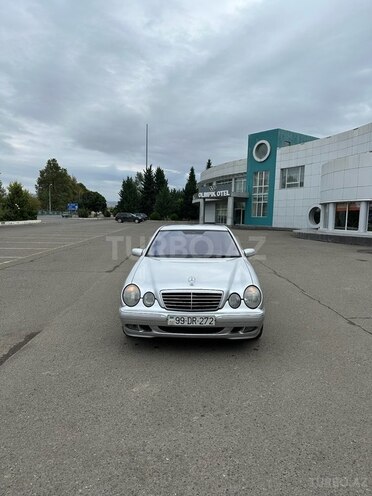 Mercedes E 220 d 2001, 737,410 km - 2.2 л - Qazax