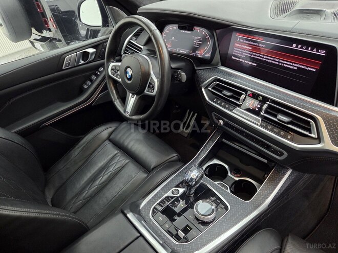 BMW X7-17