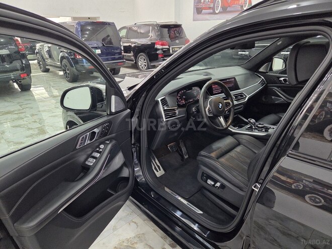 BMW X7-9