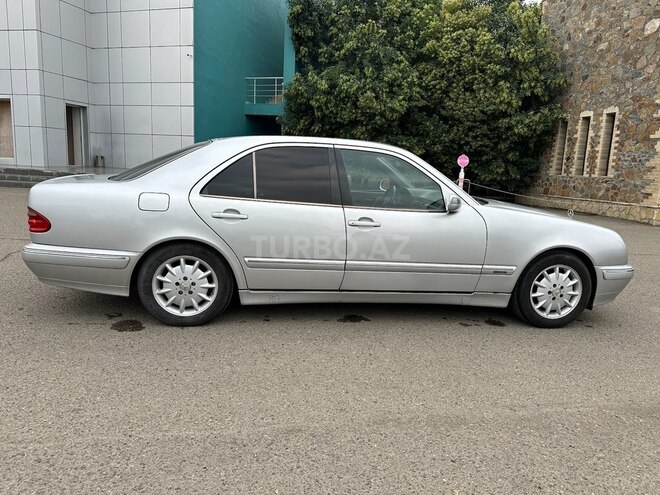 Mercedes E 220 d 2001, 737,410 km - 2.2 л - Qazax