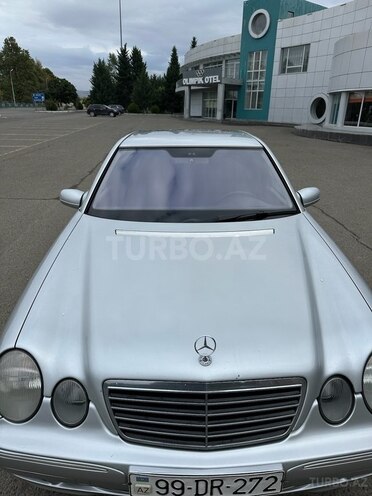 Mercedes E 220 d 2001, 737,410 km - 2.2 л - Qazax