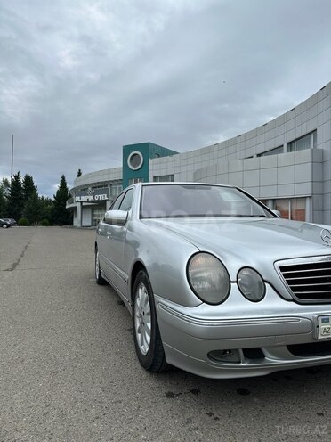 Mercedes E 220 d 2001, 737,410 km - 2.2 л - Qazax