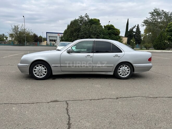 Mercedes E 220 d 2001, 737,410 km - 2.2 л - Qazax
