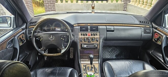 Mercedes E 220 d 2001, 403 km - 2.2 л - Bakı