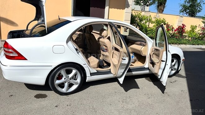 Mercedes C 240 2003, 270,000 km - 2.6 л - Bakı