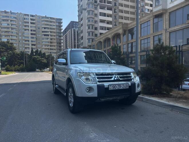 Mitsubishi Pajero 2011, 186,000 km - 3.5 l - Bakı