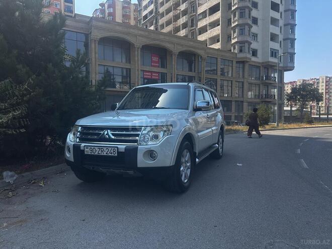 Mitsubishi Pajero 2011, 186,000 km - 3.5 l - Bakı
