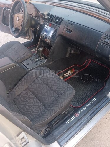 Mercedes C 220 1994, 358,172 km - 2.2 l - Bakı