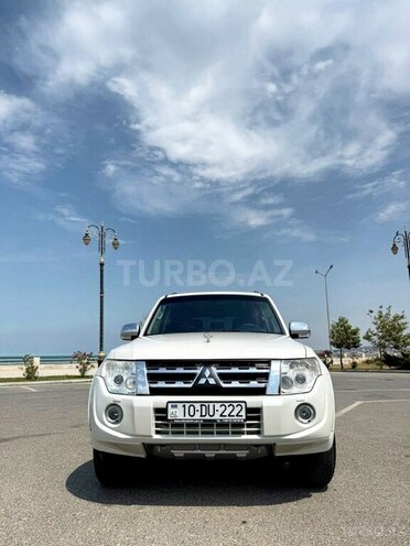 Mitsubishi Pajero 2012, 335,000 km - 3.5 л - Bakı