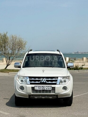 Mitsubishi Pajero 2012, 335,000 km - 3.5 л - Bakı