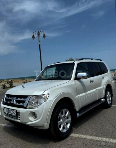Mitsubishi Pajero 2012, 335,000 km - 3.5 л - Bakı