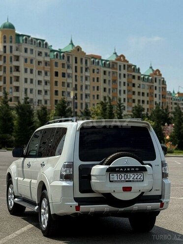 Mitsubishi Pajero 2012, 335,000 km - 3.5 л - Bakı
