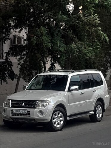 Mitsubishi Pajero 2012, 335,000 km - 3.5 л - Bakı