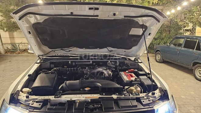 Mitsubishi Pajero 2008, 165,000 km - 3.0 l - Bakı