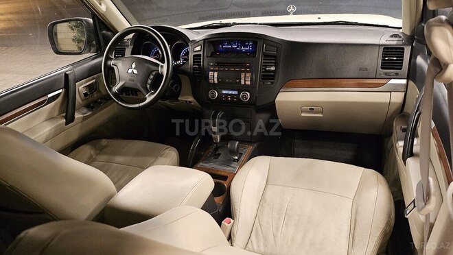 Mitsubishi Pajero 2008, 165,000 km - 3.0 l - Bakı